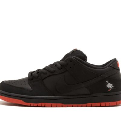 Dunk SB Low Black Pigeon