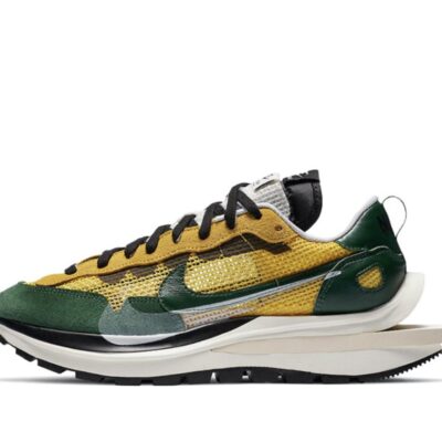 Sacai X NIKe VaporWaffle Tour yellow